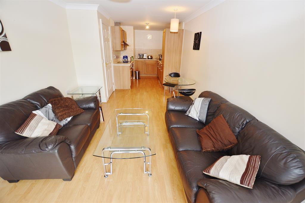 1 bed 1st Floor Flat for rent in London. From Hunters - Plaistow