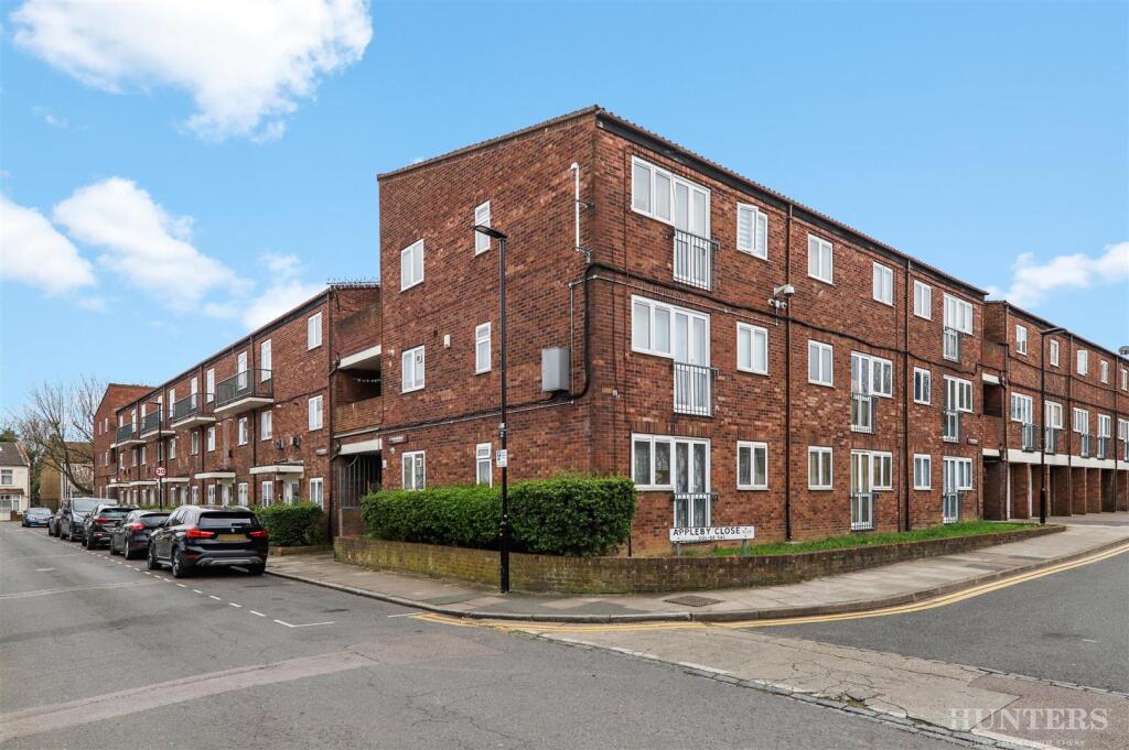 1 bed 1st Floor Flat for rent in Tottenham. From Hunters - Tottenham
