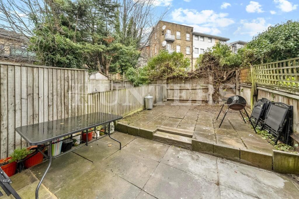 2 bed Annexe for rent in London. From Hunters - Tottenham