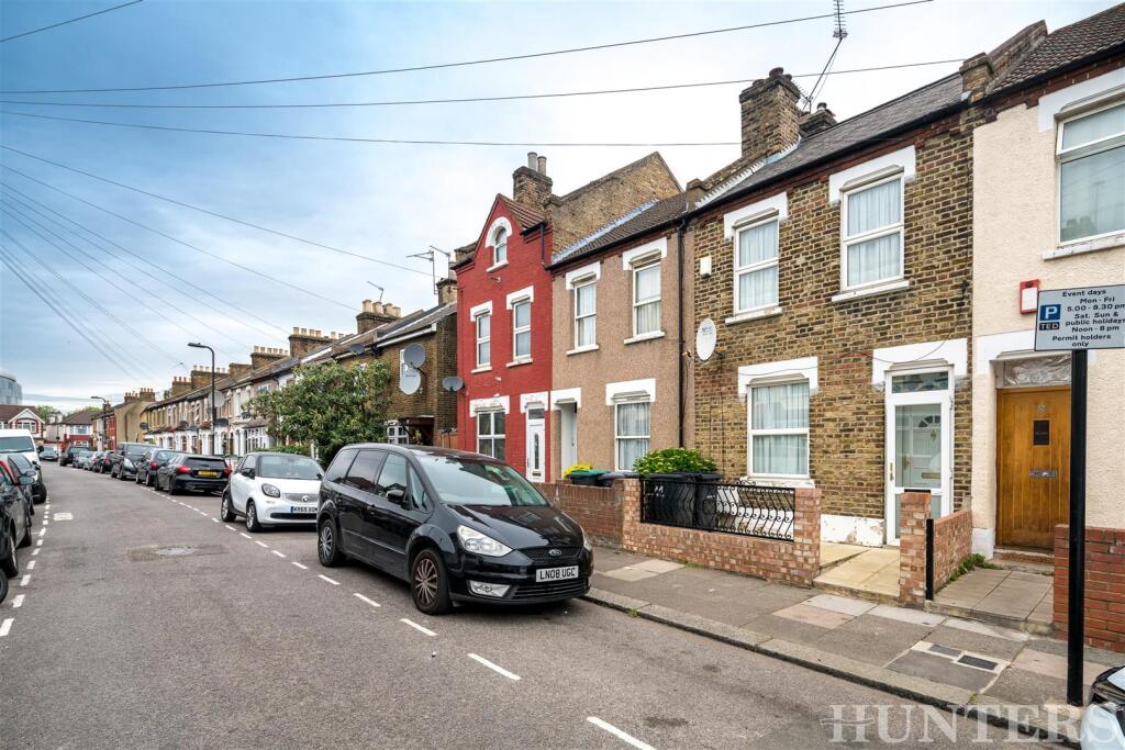 2 bed Mid Terraced House for rent in London. From Hunters - Tottenham