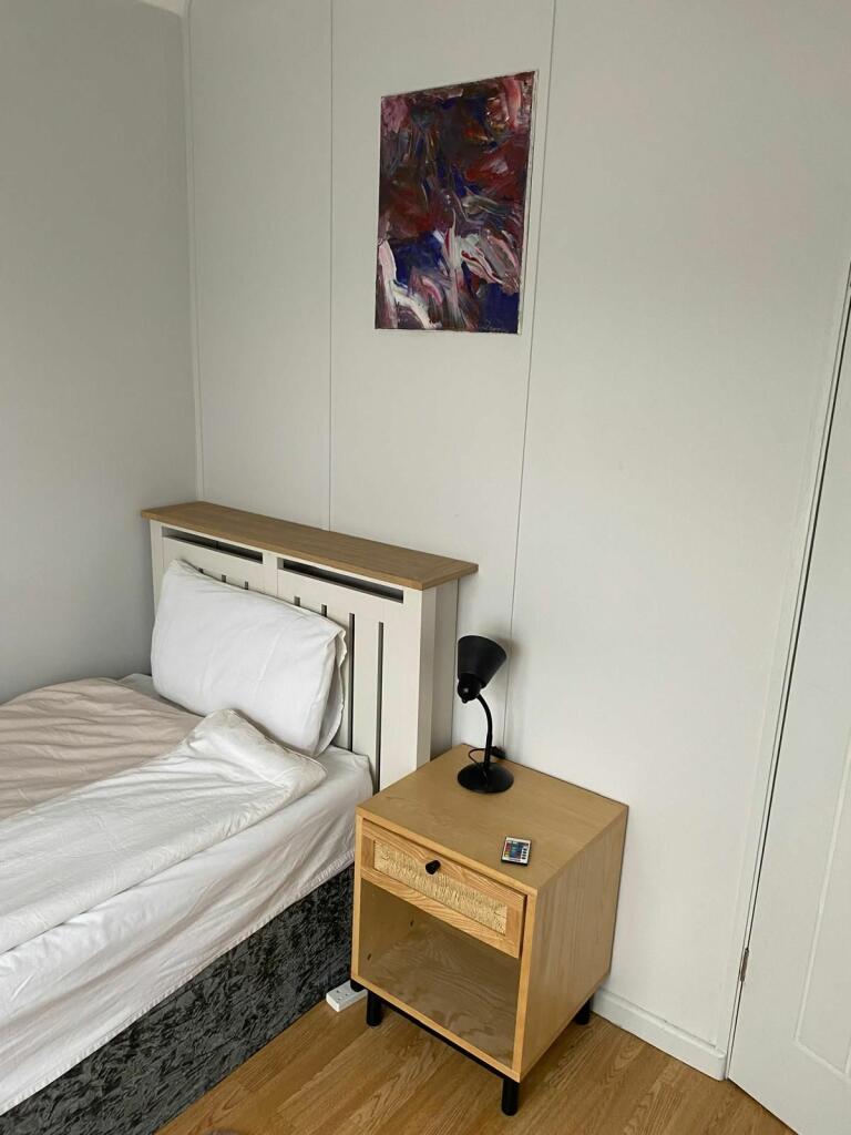 0 bed Room for rent in Weeley Heath. From IC Property - Edmonton