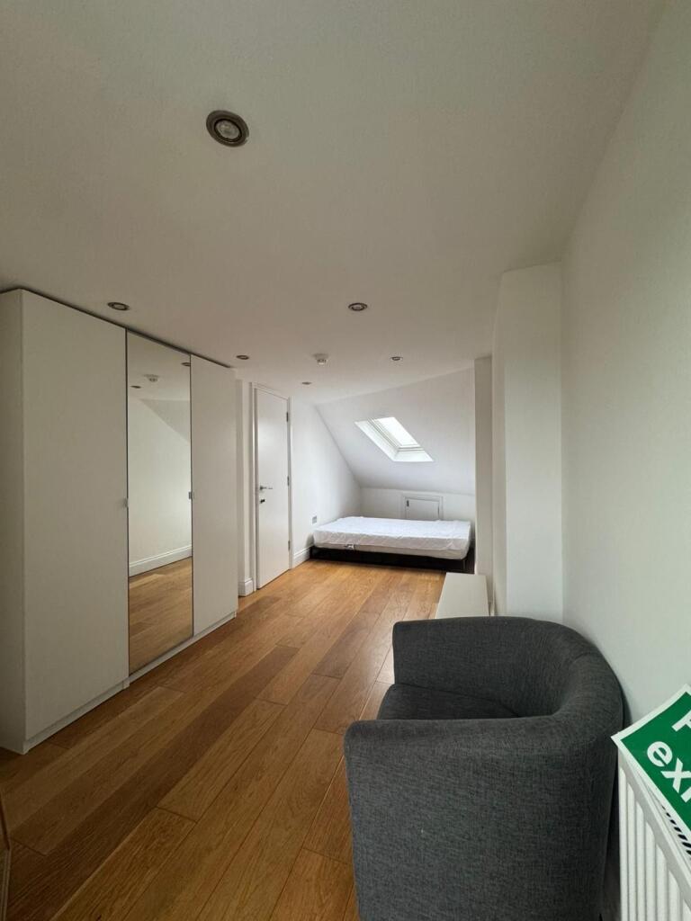 1 bed House Share for rent in Edmonton. From IC Property - Edmonton