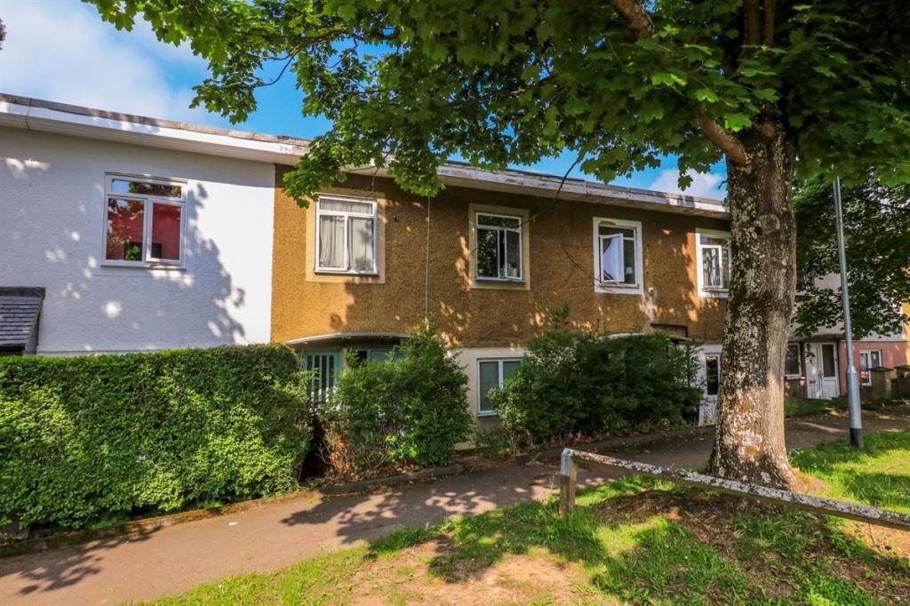 3 bed Mid Terraced House for rent in Hatfield. From IC Property - Edmonton