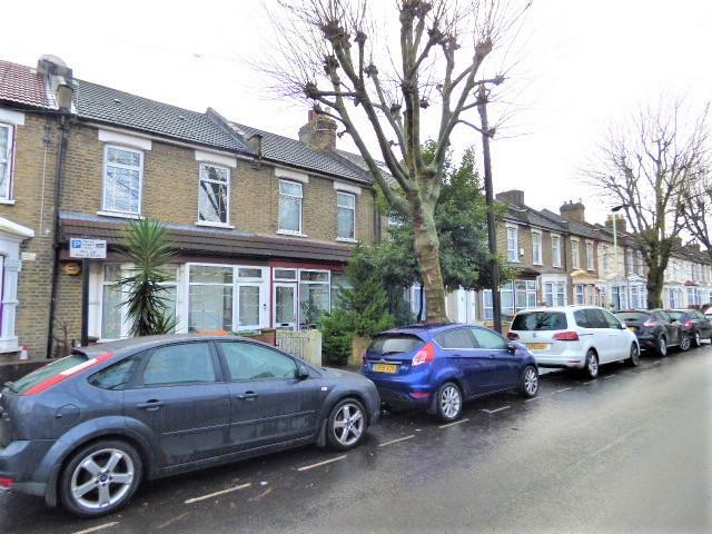 4 bed Mid Terraced House for rent in London. From Inner City Estates