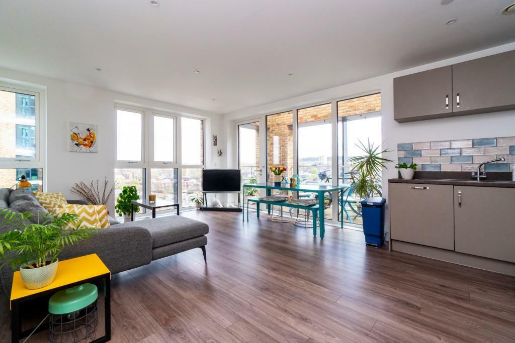 2 bed Apartment for rent in London. From Inner City Estates