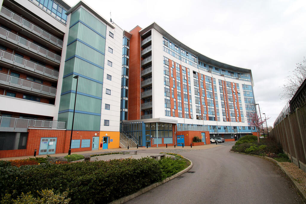 2 bed 1st Floor Flat for rent in Bethnal Green. From Inner City Estates