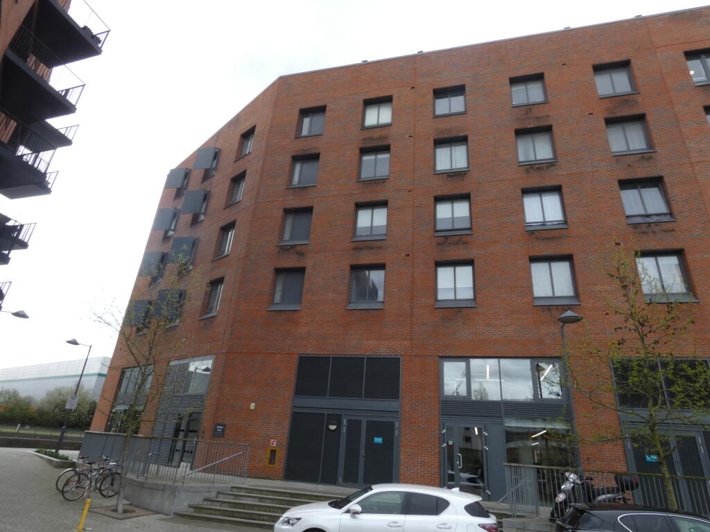 2 bed 1st Floor Flat for rent in London. From Inner City Estates