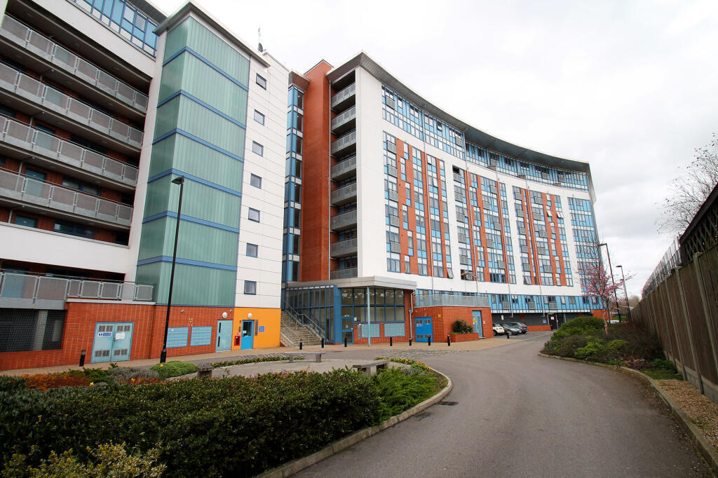 2 bed 1st Floor Flat for rent in London. From Inner City Estates