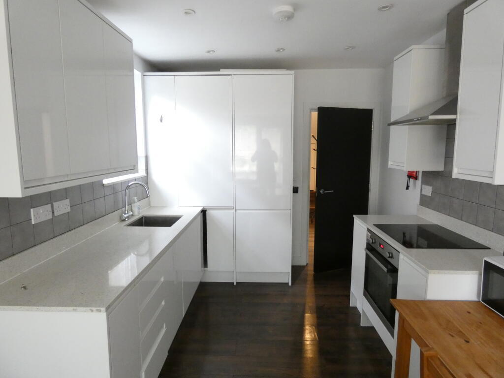 2 bed 1st Floor Flat for rent in Camberwell. From Inner City Estates 2 bed 1st Floor Flat for rent in Camberwell. From Inner City Estates