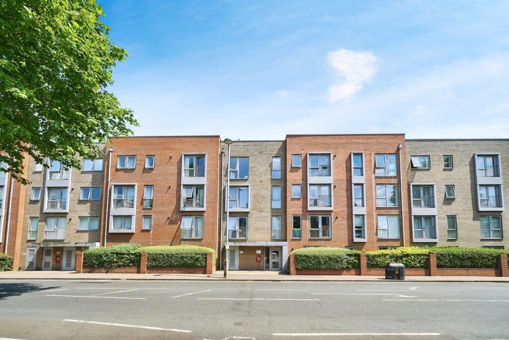 3 bed Apartment for rent in Leyton. From Inner City Estates