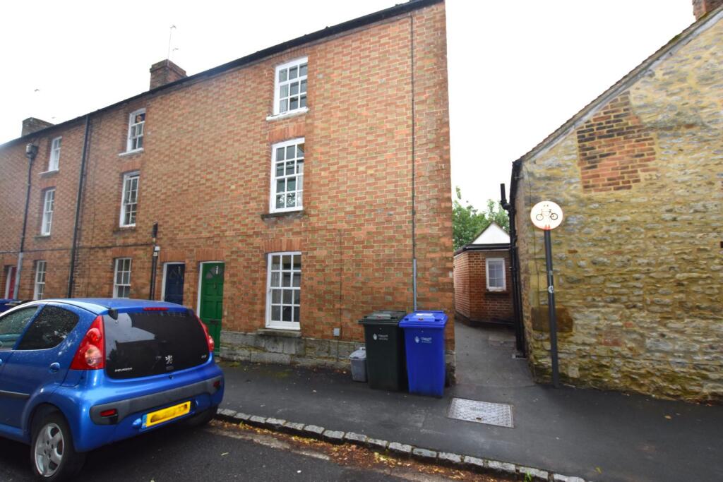 2 bed End of Terrace for rent in Bicester. From Barton Fleming - Bicester