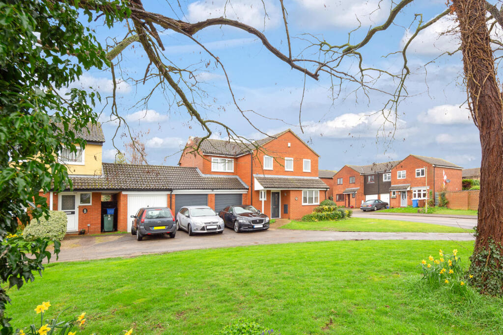 5 bed Detached for rent in Bicester. From Barton Fleming - Bicester 5 bed Detached for rent in Bicester. From Barton Fleming - Bicester