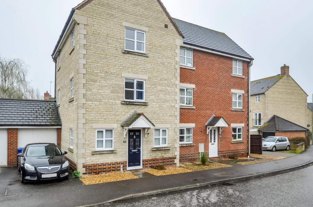 4 bed Semi Detached for rent in Bicester. From Barton Fleming - Bicester 4 bed Semi Detached for rent in Bicester. From Barton Fleming - Bicester
