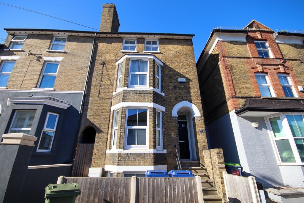 1 bed House Share for rent in Sittingbourne. From Family Homes Sales & Lettings - Sittingbourne