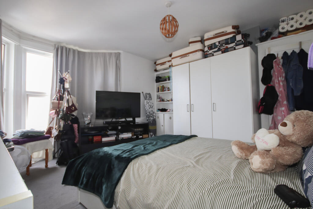 1 bed House Share for rent in Sittingbourne. From Family Homes Sales & Lettings - Sittingbourne