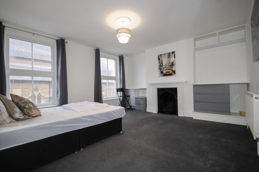 1 bed Mid Terraced House for rent in Sheerness. From Family Homes Sales & Lettings - Sittingbourne