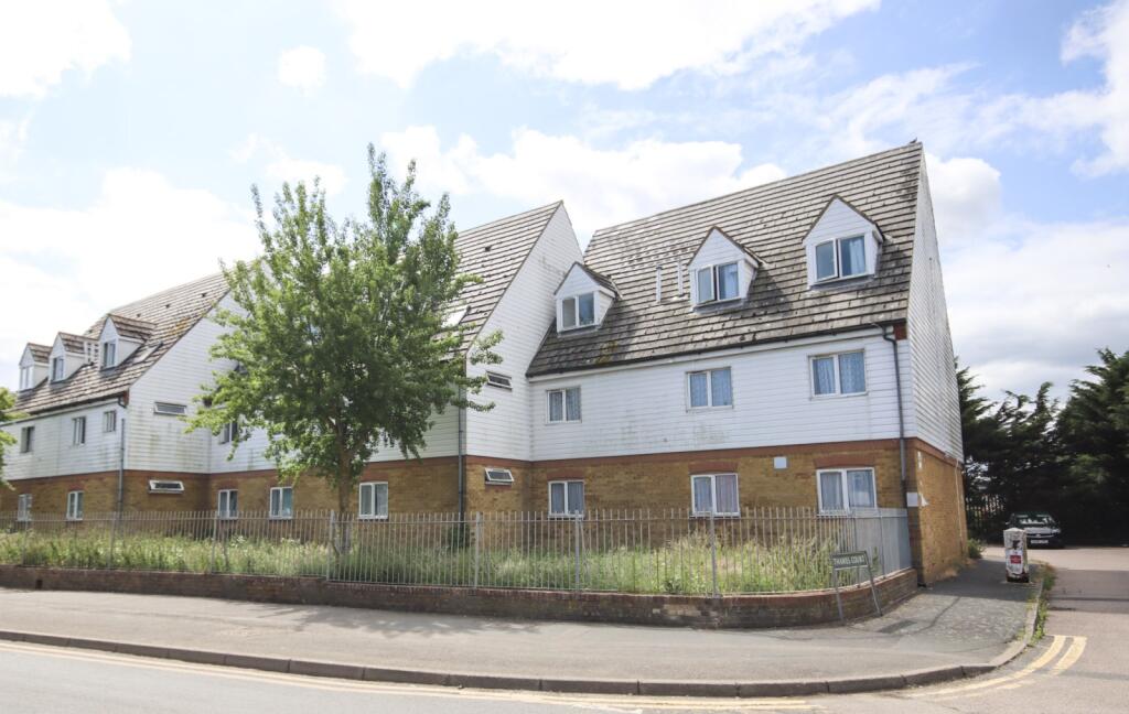 3 bed 1st Floor Flat for rent in Leysdown-on-Sea. From Family Homes Sales & Lettings - Sittingbourne