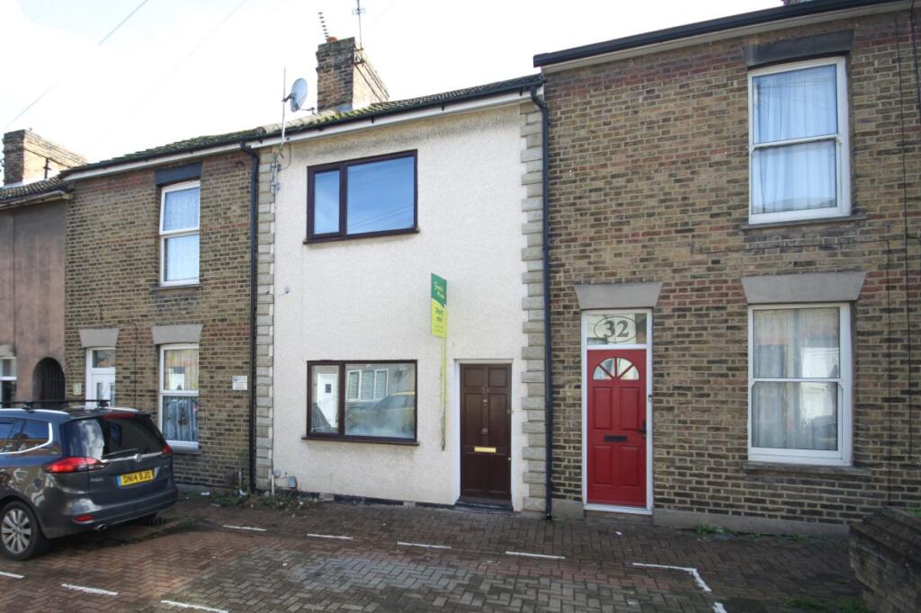 2 bed Mid Terraced House for rent in Sittingbourne. From Family Homes Sales & Lettings - Sittingbourne 2 bed Mid Terraced House for rent in Sittingbourne. From Family Homes Sales & Lettings - Sittingbourne