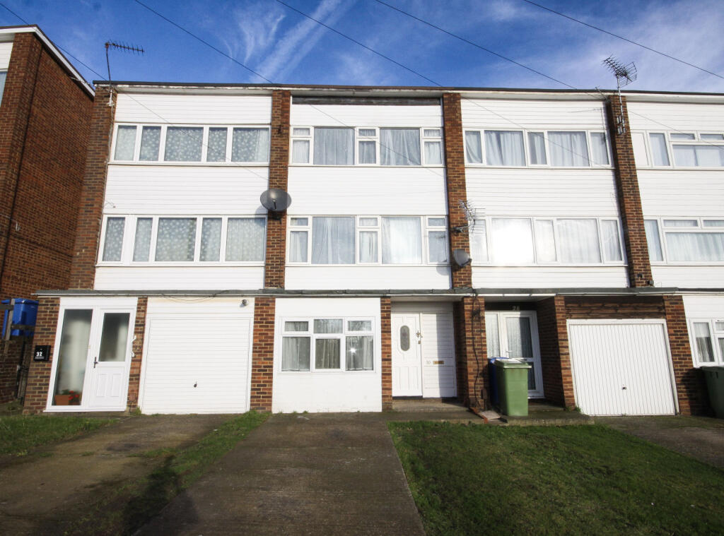 4 bed Mid Terraced House for rent in Sittingbourne. From Family Homes Sales & Lettings - Sittingbourne