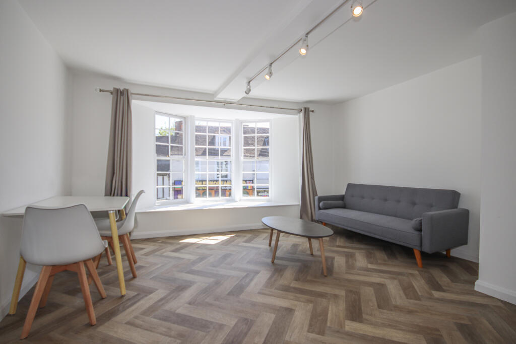 1 bed 1st Floor Flat for rent in Sittingbourne. From Family Homes Sales & Lettings - Sittingbourne