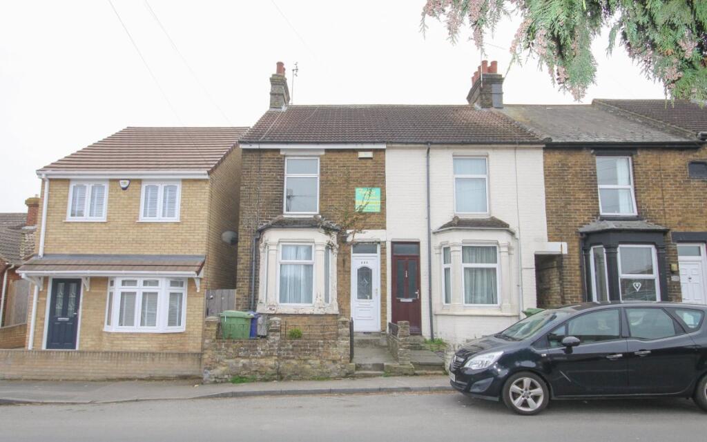 3 bed End of Terrace for rent in Sittingbourne. From Family Homes Sales & Lettings - Sittingbourne 3 bed End of Terrace for rent in Sittingbourne. From Family Homes Sales & Lettings - Sittingbourne