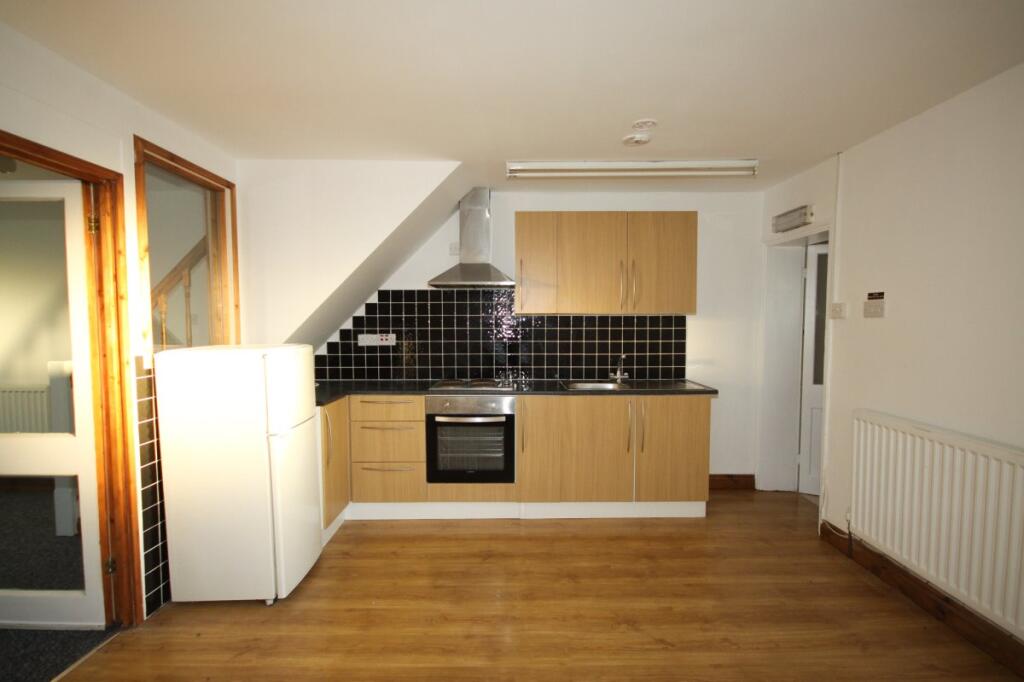 1 bed 1st Floor Flat for rent in Sittingbourne. From Family Homes Sales & Lettings - Sittingbourne 1 bed 1st Floor Flat for rent in Sittingbourne. From Family Homes Sales & Lettings - Sittingbourne