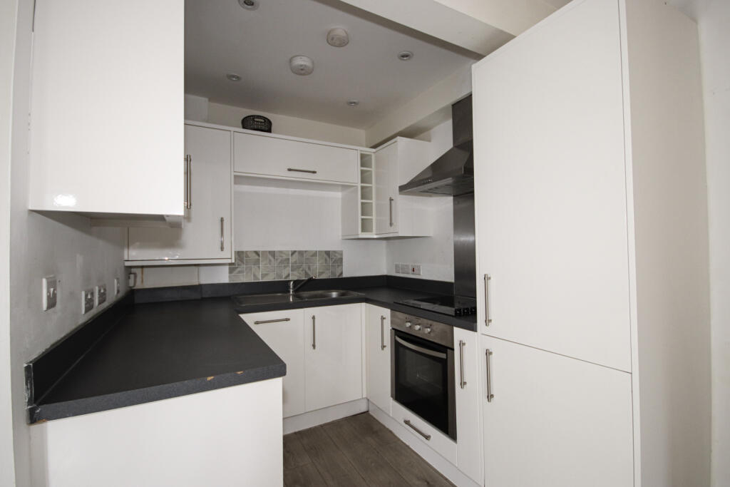 2 bed 1st Floor Flat for rent in Sittingbourne. From Family Homes Sales & Lettings - Sittingbourne