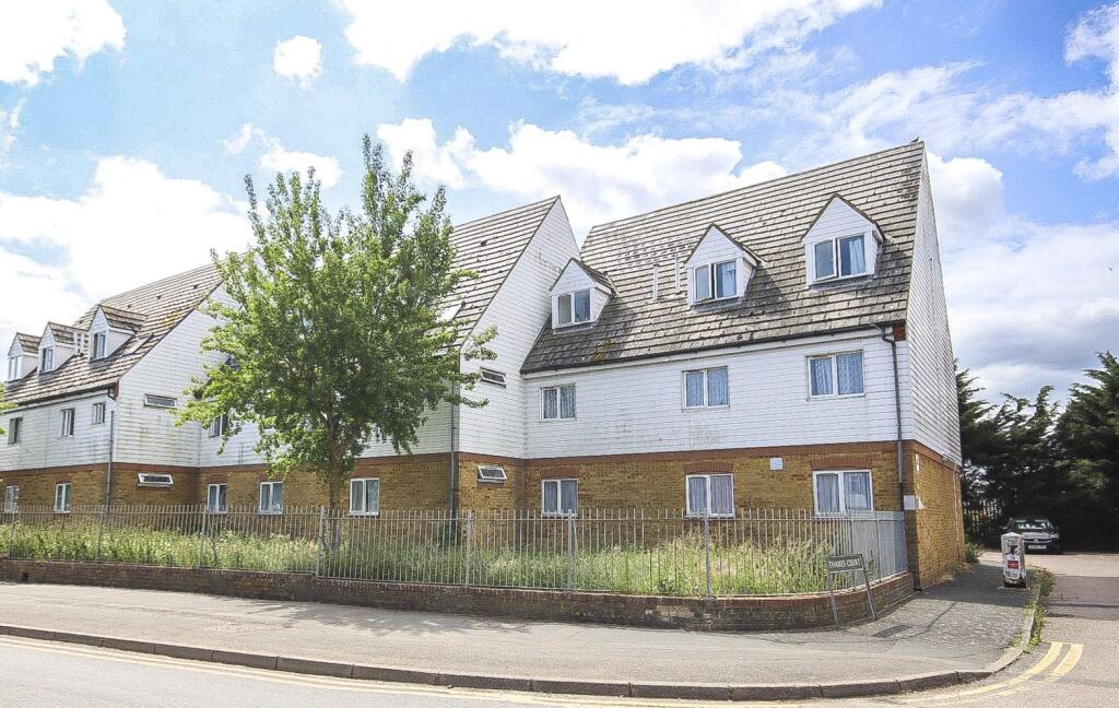 2 bed 1st Floor Flat for rent in Leysdown-on-Sea. From Family Homes Sales & Lettings - Sittingbourne 2 bed 1st Floor Flat for rent in Leysdown-on-Sea. From Family Homes Sales & Lettings - Sittingbourne