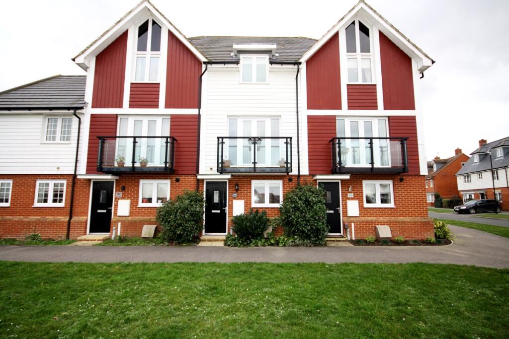 3 bed Mid Terraced House for rent in Sittingbourne. From Family Homes Sales & Lettings - Sittingbourne 3 bed Mid Terraced House for rent in Sittingbourne. From Family Homes Sales & Lettings - Sittingbourne