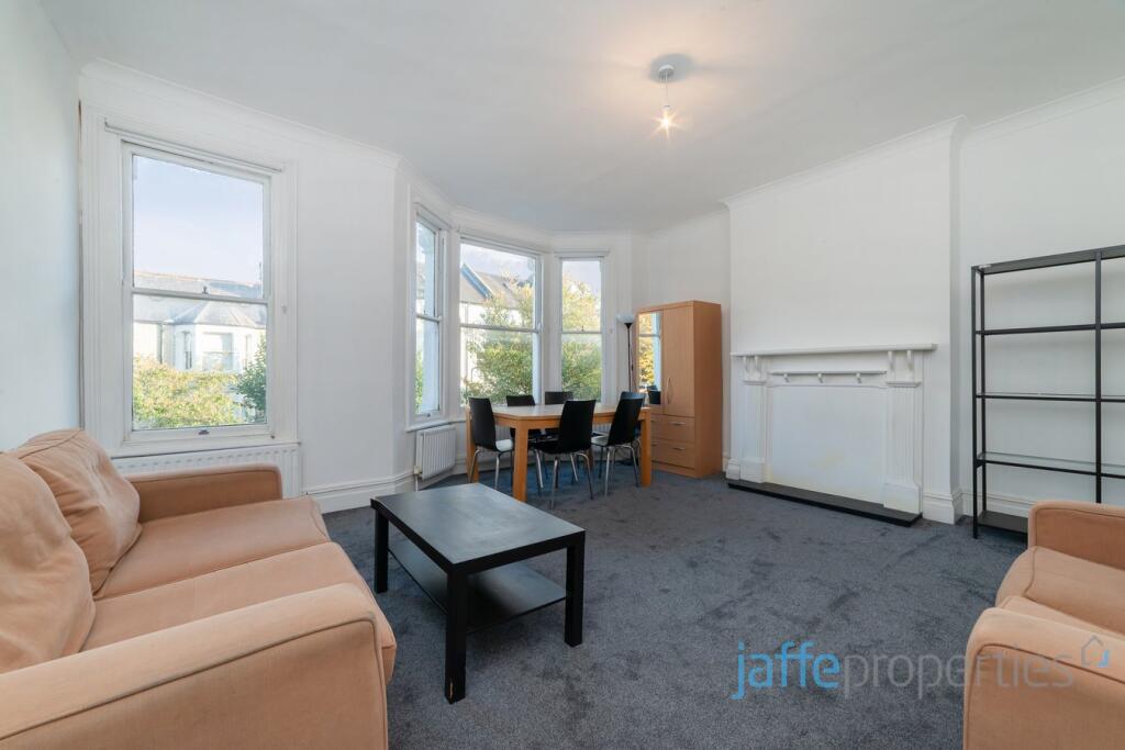 3 bed Apartment for rent in Hampstead. From Jaffe Properties Limited