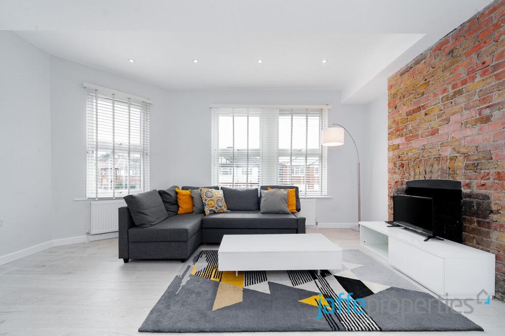3 bed Apartment for rent in Willesden. From Jaffe Properties Limited 3 bed Apartment for rent in Willesden. From Jaffe Properties Limited