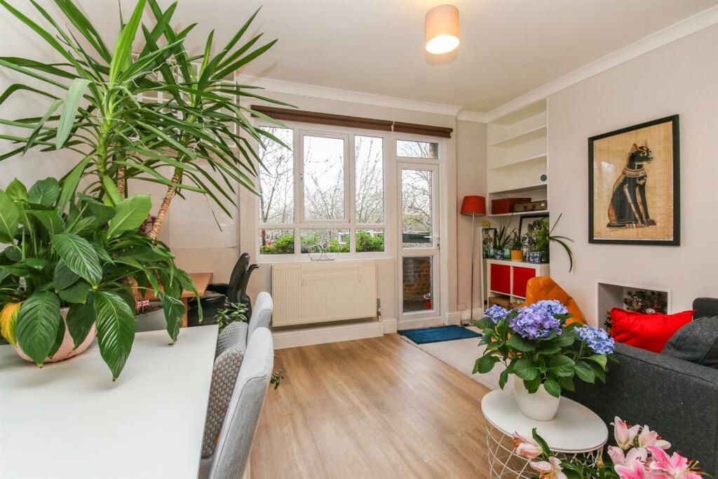 2 bed Apartment for rent in Hornsey. From James Edward Lettings