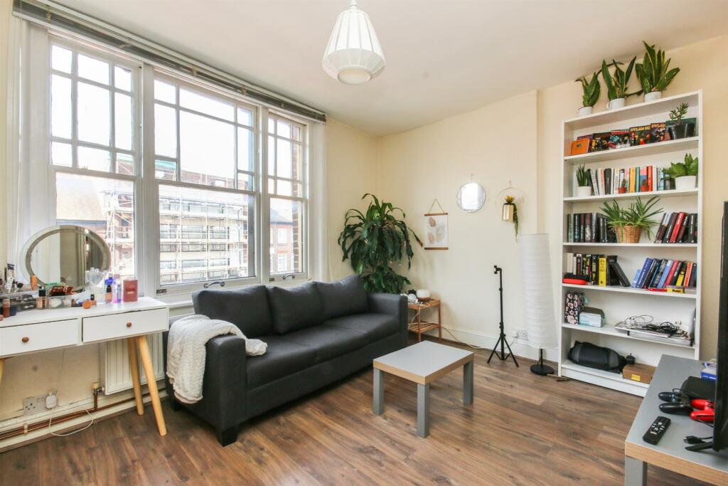 1 bed Apartment for rent in Wood Green. From James Edward - Highbury