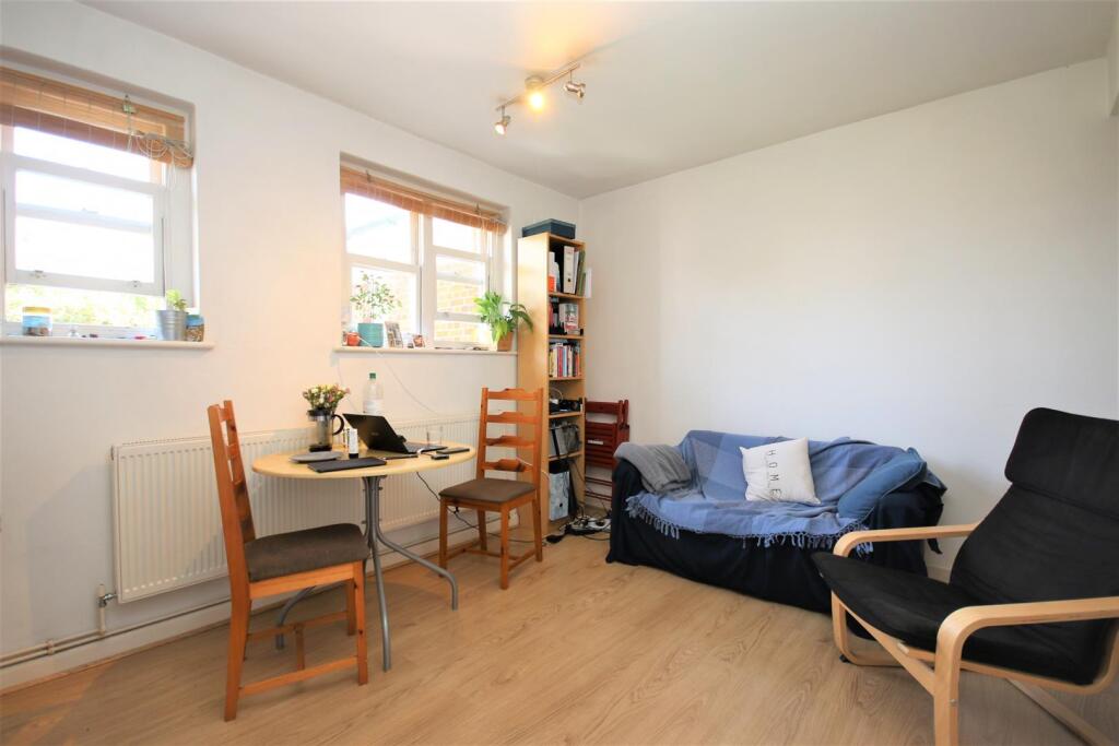 1 bed 1st Floor Flat for rent in Stoke Newington. From James Edward - Highbury 1 bed 1st Floor Flat for rent in Stoke Newington. From James Edward - Highbury