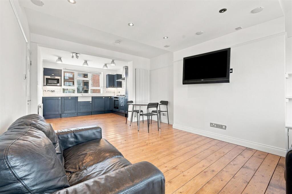 3 bed Apartment for rent in Stoke Newington. From James Edward - Highbury 3 bed Apartment for rent in Stoke Newington. From James Edward - Highbury