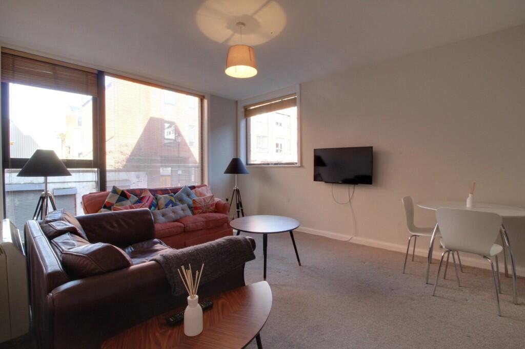 2 bed Apartment for rent in Birmingham. From James Laurence Sales and Lettings - Birmingham