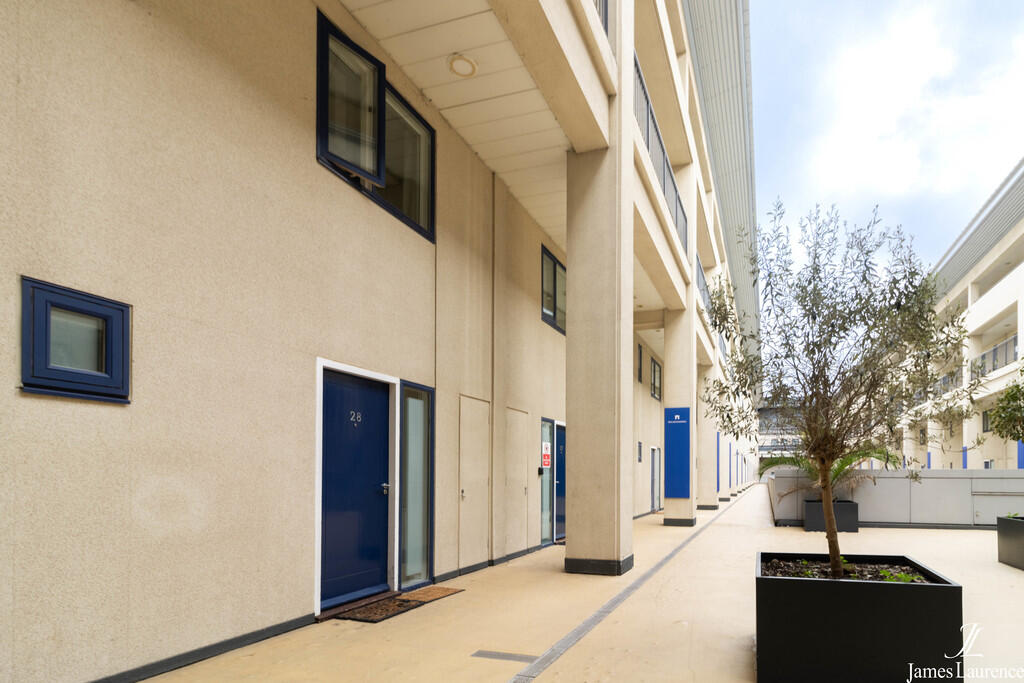 3 bed Apartment for rent in Birmingham. From James Laurence Sales and Lettings - Birmingham