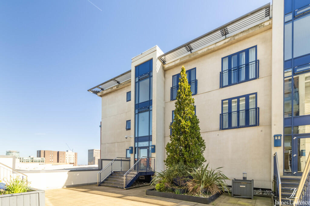 2 bed Apartment for rent in Birmingham. From James Laurence Sales and Lettings - Birmingham