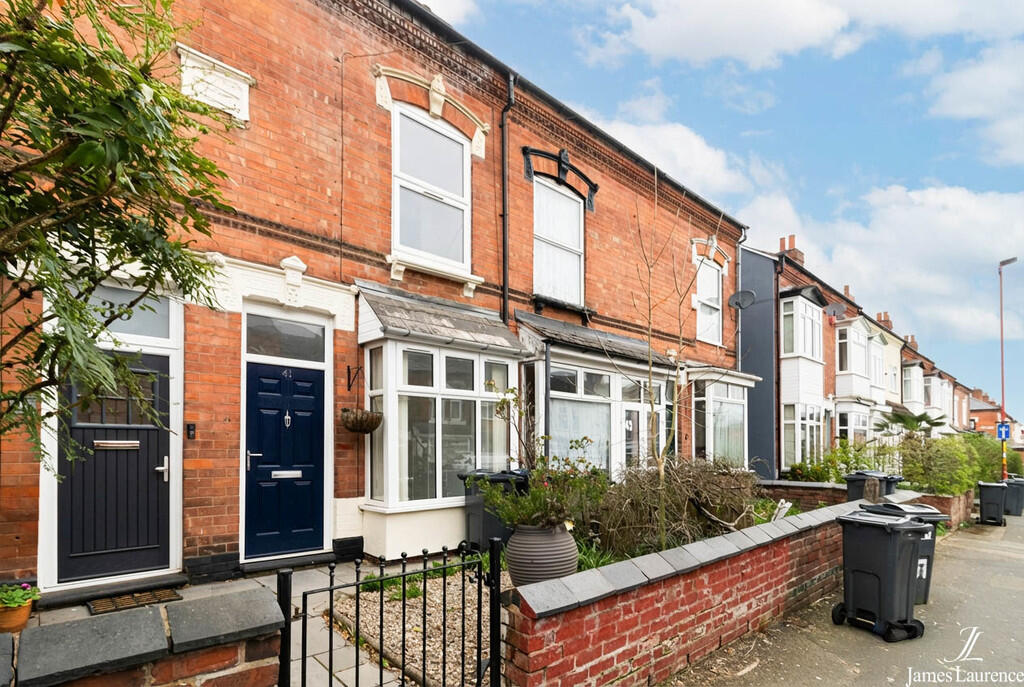 2 bed Mid Terraced House for rent in Birmingham. From James Laurence Sales and Lettings - Birmingham