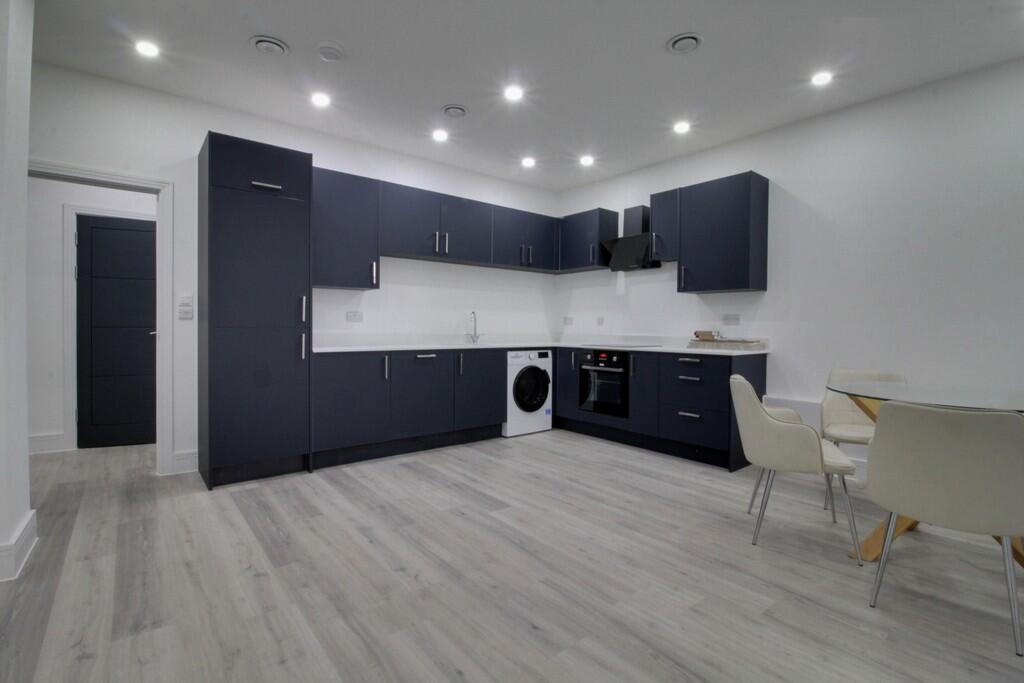 1 bed Apartment for rent in Birmingham. From James Laurence Sales and Lettings - Birmingham