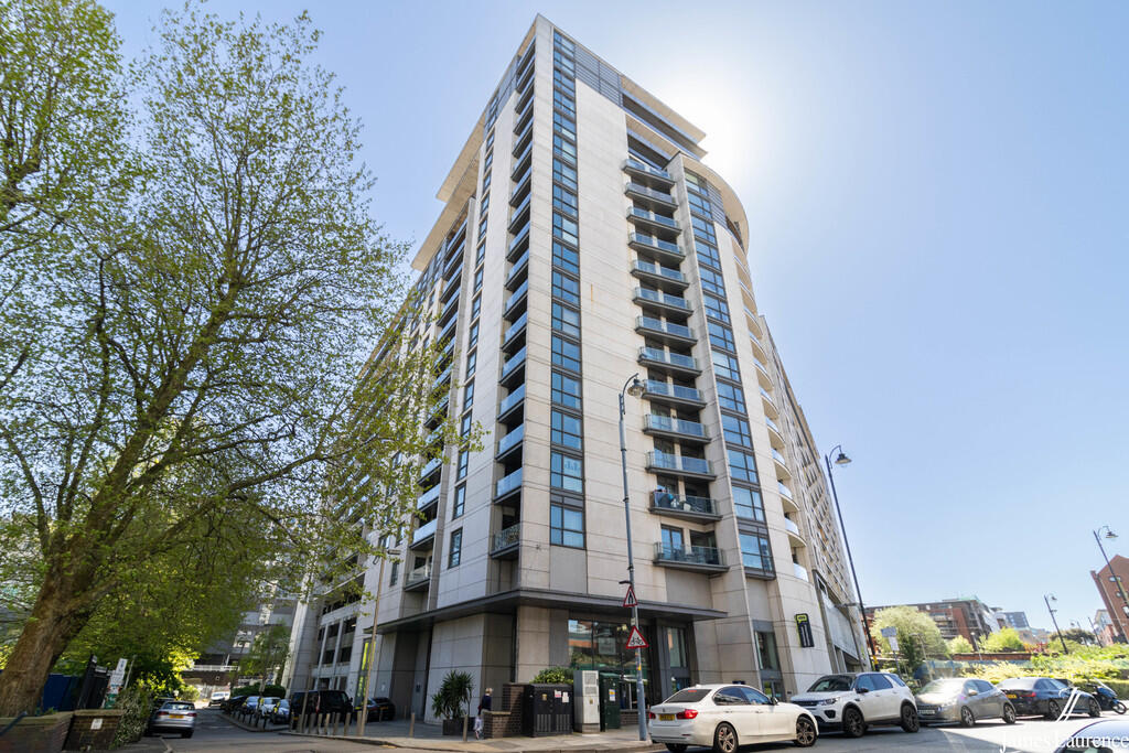 2 bed Apartment for rent in Birmingham. From James Laurence Sales and Lettings - Birmingham