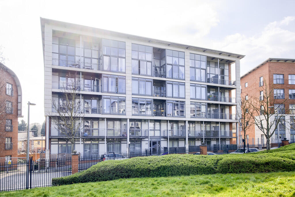2 bed Apartment for rent in Birmingham. From James Laurence Sales and Lettings - Birmingham
