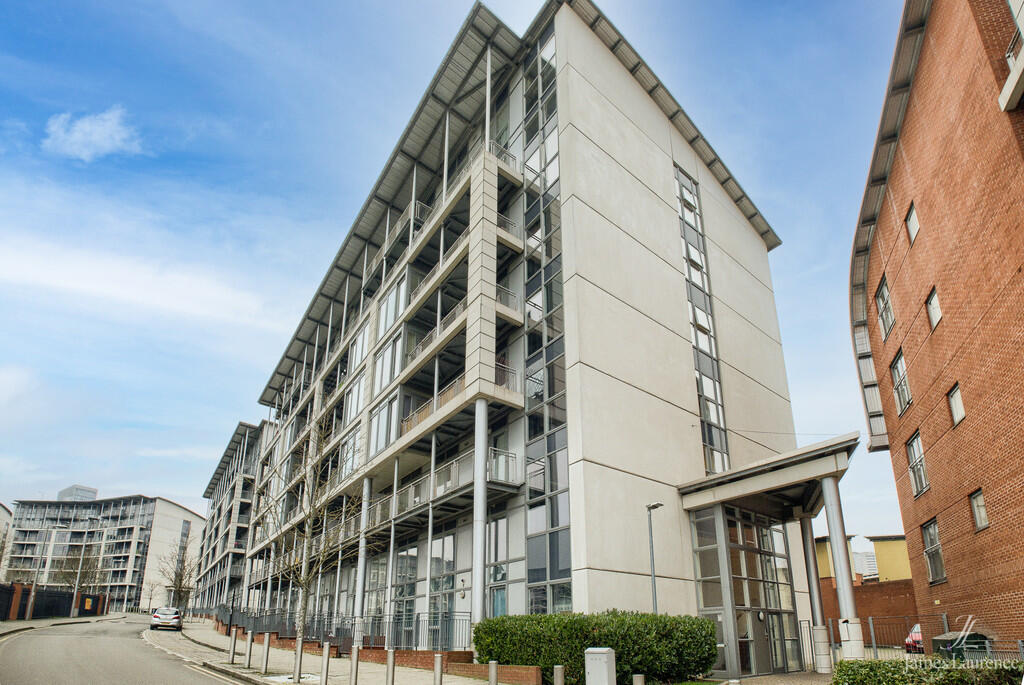 2 bed Apartment for rent in Birmingham. From James Laurence Sales and Lettings - Birmingham