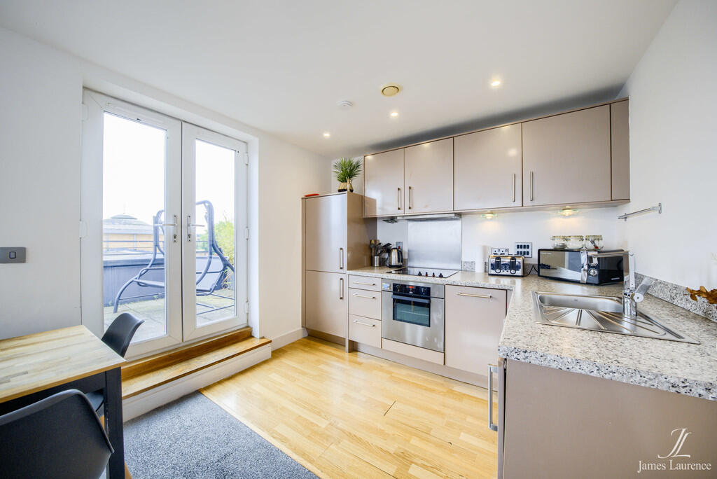 1 bed Apartment for rent in Birmingham. From James Laurence Sales and Lettings - Birmingham