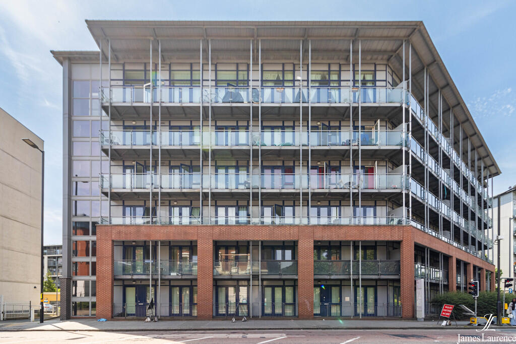 1 bed Apartment for rent in Birmingham. From James Laurence Sales and Lettings - Birmingham 1 bed Apartment for rent in Birmingham. From James Laurence Sales and Lettings - Birmingham