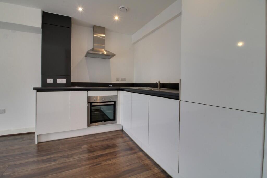 2 bed Apartment for rent in Birmingham. From James Laurence Sales and Lettings - Birmingham