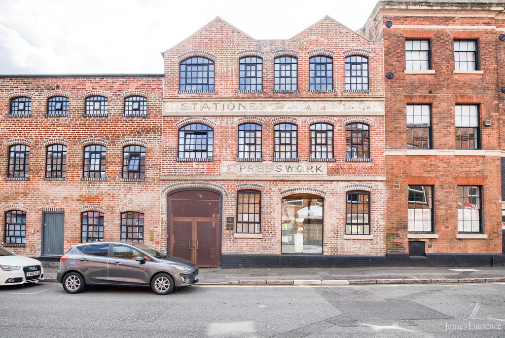 3 bed Apartment for rent in Birmingham. From James Laurence Sales and Lettings - Birmingham