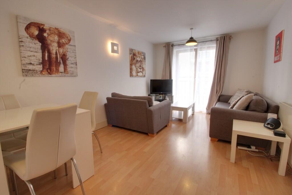 2 bed Apartment for rent in Birmingham. From James Laurence Sales and Lettings - Birmingham 2 bed Apartment for rent in Birmingham. From James Laurence Sales and Lettings - Birmingham