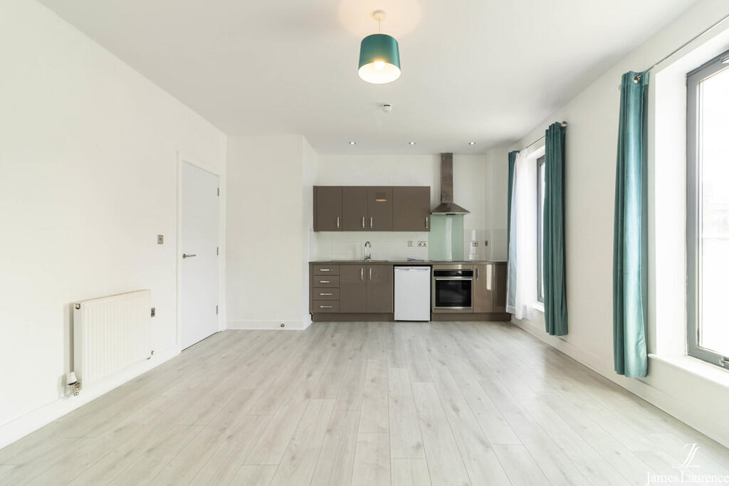 1 bed Apartment for rent in Birmingham. From James Laurence Sales and Lettings - Birmingham 1 bed Apartment for rent in Birmingham. From James Laurence Sales and Lettings - Birmingham