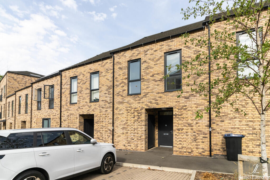 2 bed Mid Terraced House for rent in Birmingham. From James Laurence Sales and Lettings - Birmingham